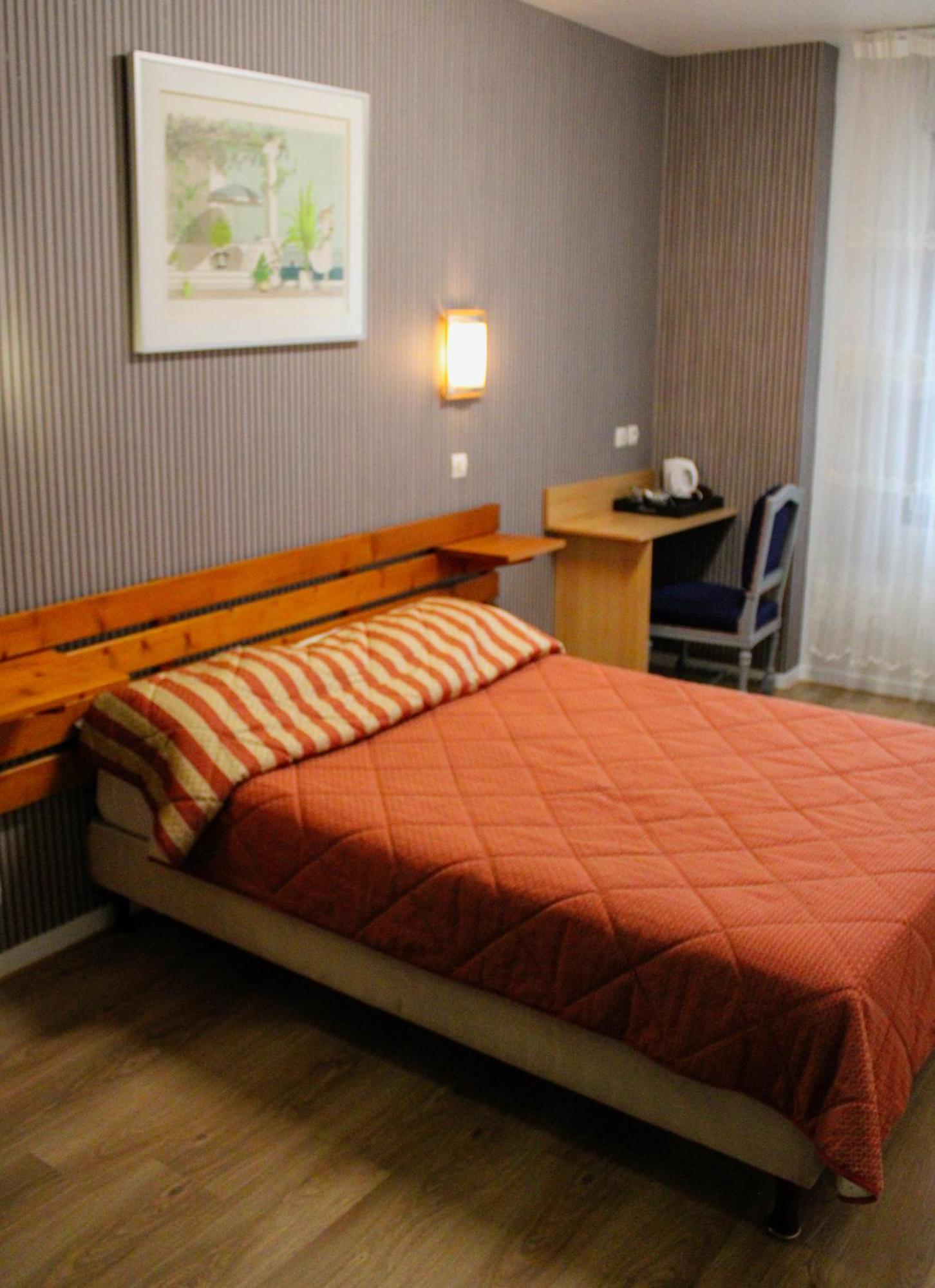 Chambres D'Hotes Du Colvert Forges-les-Eaux Luaran gambar
