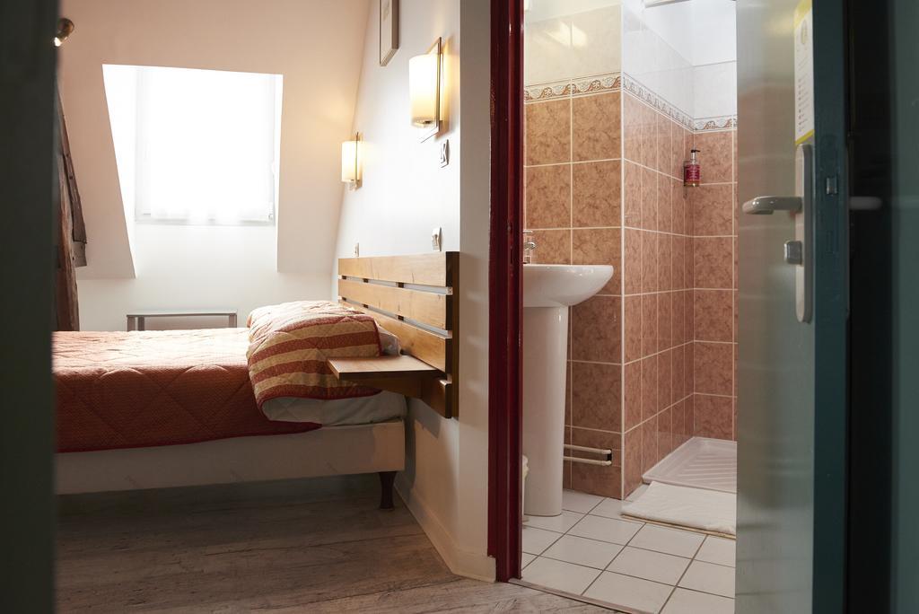 Chambres D'Hotes Du Colvert Forges-les-Eaux Luaran gambar